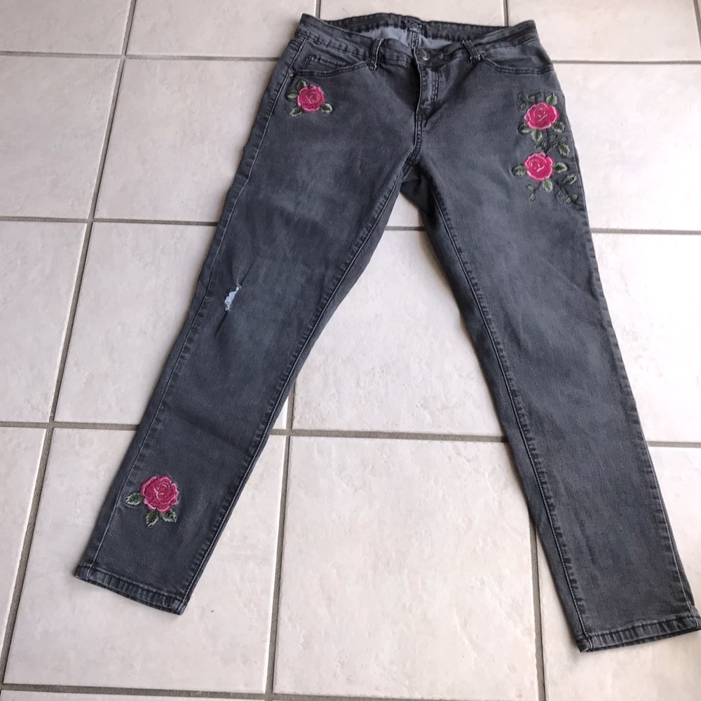 New Direction women  skinny jeans Sz 10R